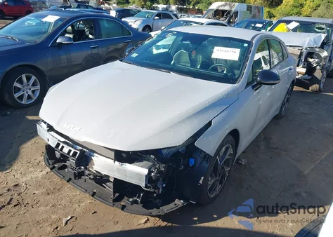 2025 Kia K5 Gt-Line z USA, uszkodzony, nr VIN KNAG64J7XS5285017